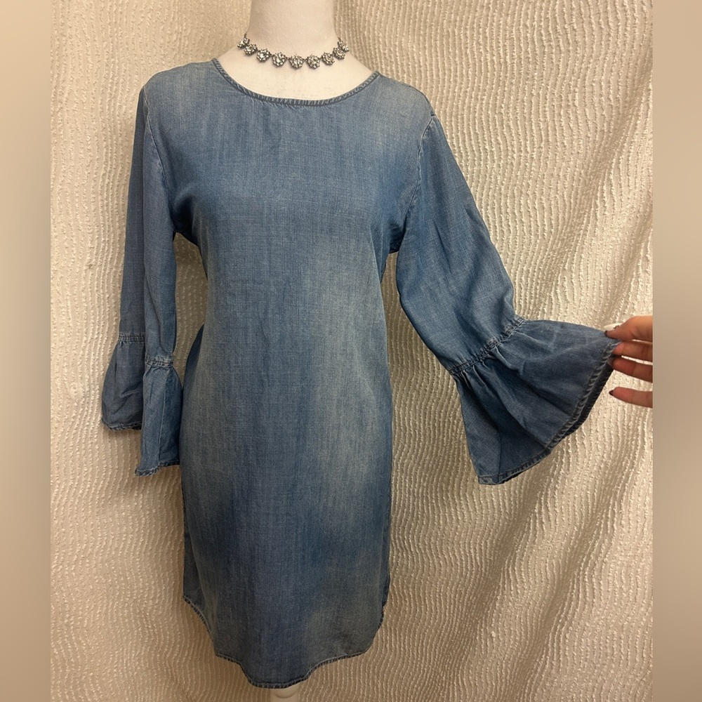 Cloth & Stone Denim Dress XS Anthropologie Flare Sleeve Bow Back Western
